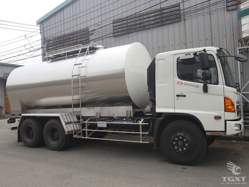 xe-tai-hino-14-tan-fm8jn7a-e4-cho-sua-h1