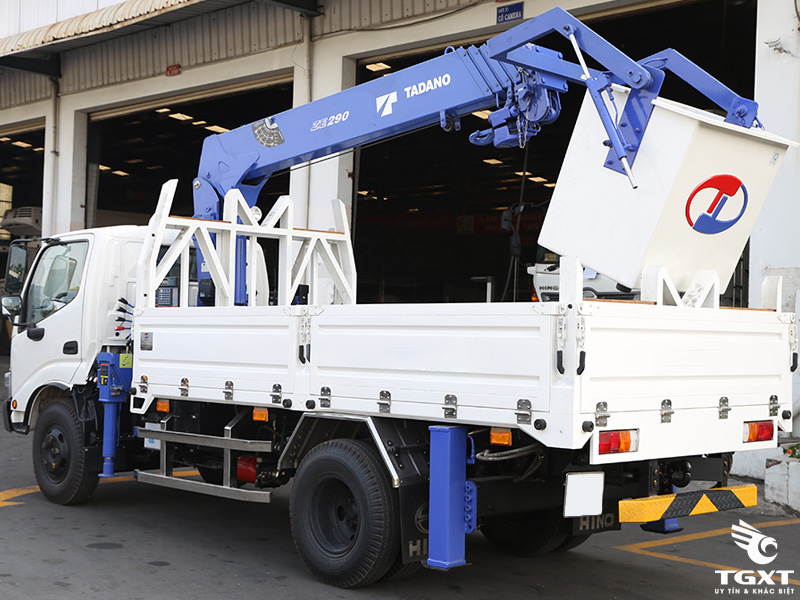Xe Cẩu Hino Dutro 300 4 Tấn Gắn Cẩu Tadano TM-ZE263MH