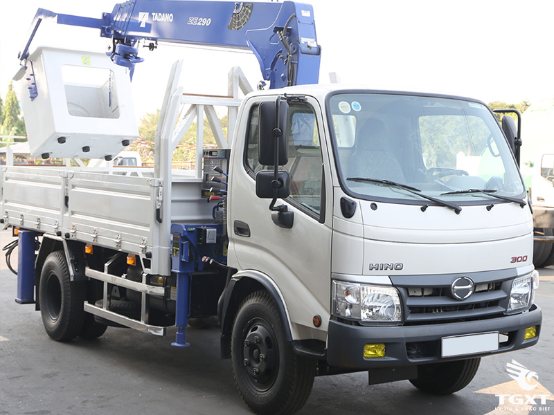 Xe Cẩu Hino Dutro 300 3T5 Gắn Cẩu Tadano TM-ZE295MH
