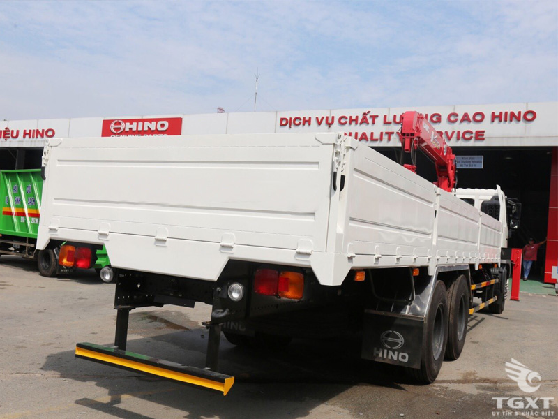 Xe Cẩu Hino FM8JW7A 11T2 Gắn Cẩu Unic URV635