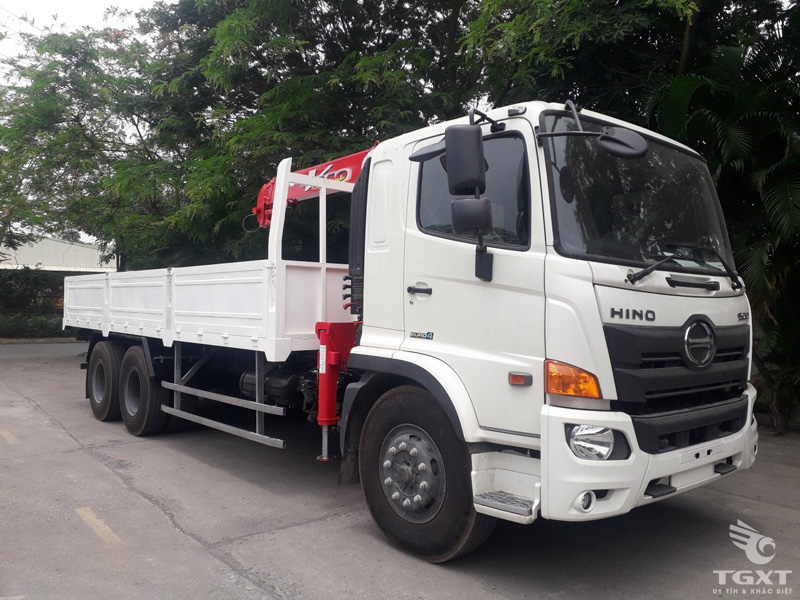 Xe Cẩu Hino FM8JW7A 13T6 Gắn Cẩu Unic URV343