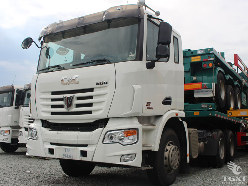 Xe Đầu Kéo C&C 2 Cầu Động Cơ 460Ps - 6x4