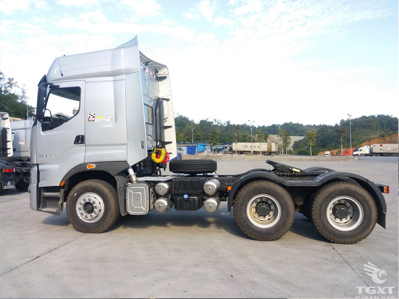 Xe Đầu Kéo Chenglong 420Hp Euro4 Cabin H7 Cầu Láp