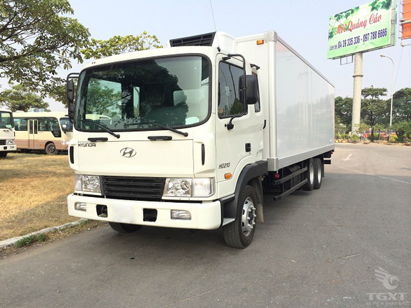 Xe Đông Lạnh Hyundai HD210 13 Tấn 3 Chân