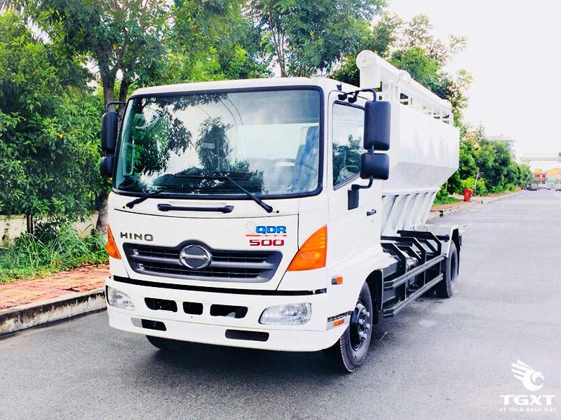 Xe Bồn Hino FC Chở Thức Ăn Gia Súc 5 Tấn 8.5 Khối