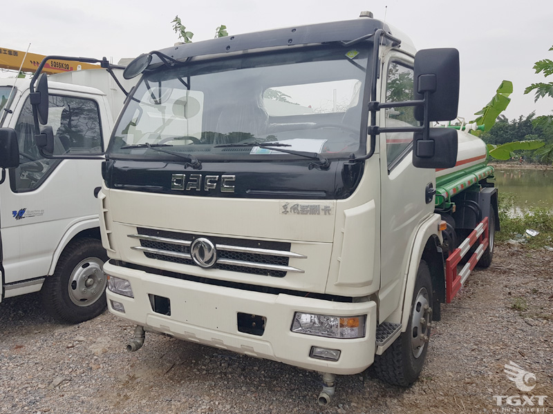 Xe Phun Nước Rửa Đường Dongfeng 5 Khối