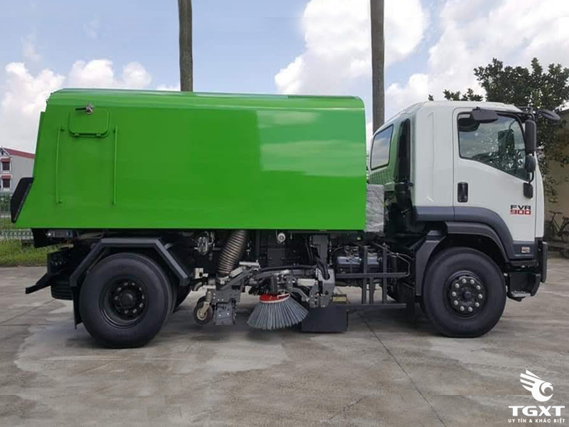 Xe Quét Đường Hút Bụi Isuzu FVR34LE4 5 Tấn