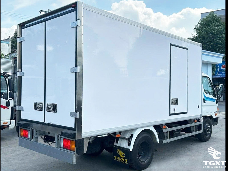 Xe Tải Hyundai Mighty N650L 3.5 Tấn Thùng Bảo Ôn