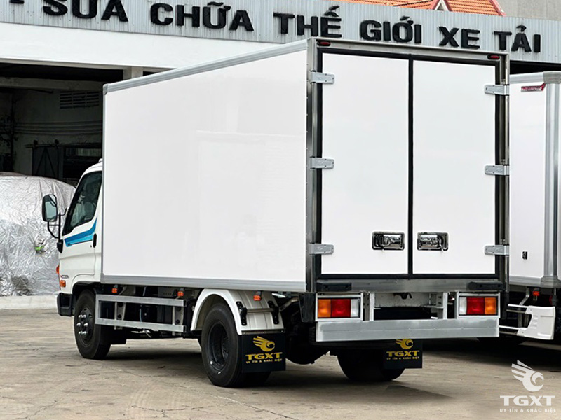 Xe Tải Hyundai Mighty N650L 3.5 Tấn Thùng Đông Lạnh