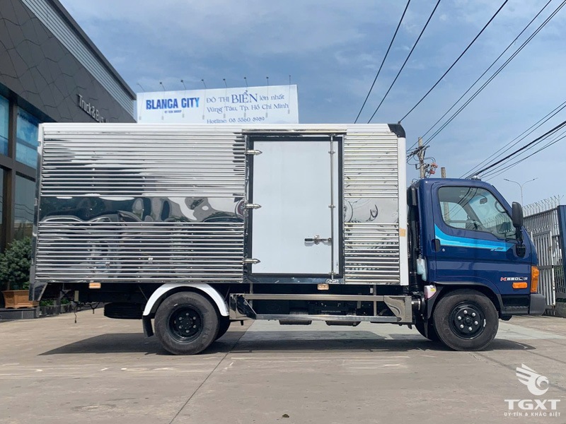 Xe Tải Hyundai Mighty N650L 3.5 Tấn Thùng Kín