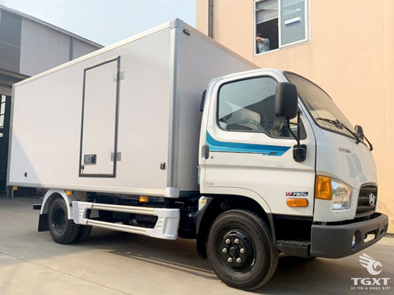 Xe Tải Hyundai Mighty W750L 3.5 Tấn Thùng Bảo Ôn Dài 5m