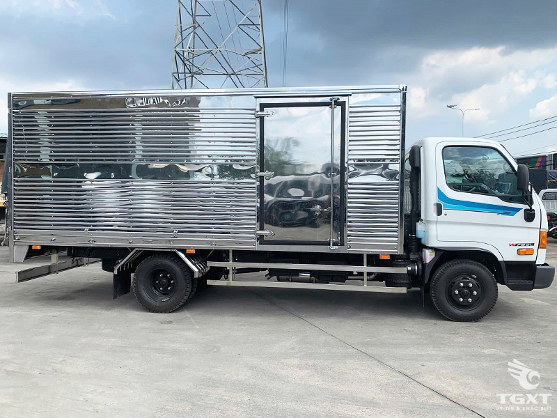 Xe Tải Hyundai Mighty W750L 3.5 Tấn Thùng Kín Dài 5m