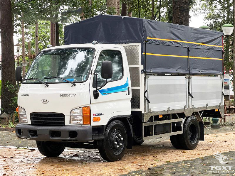 Xe Tải Hyundai New Mighty N500A 1.9 Tấn Thùng Bạt