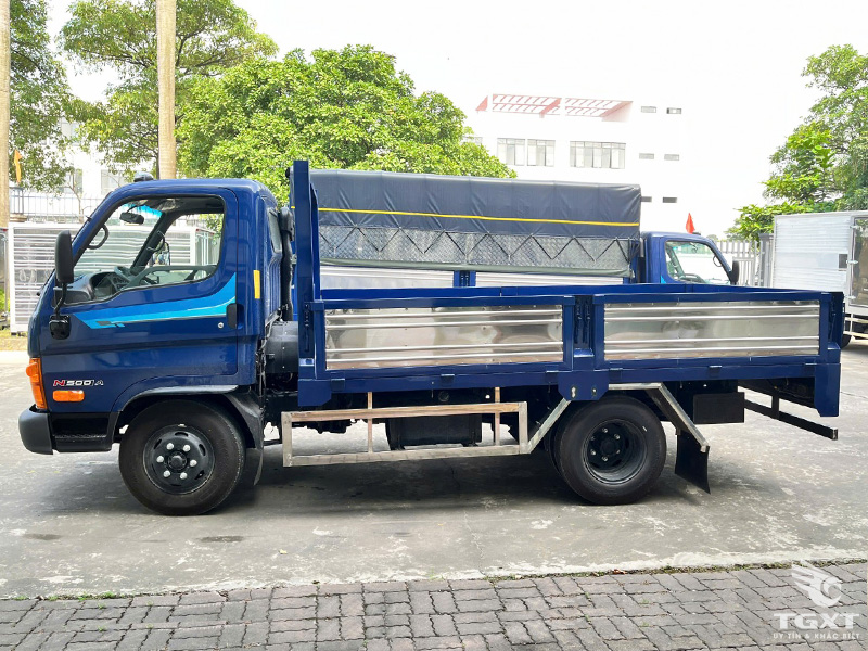 Xe Tải Hyundai New Mighty N500A 1.9 Tấn Thùng Lửng