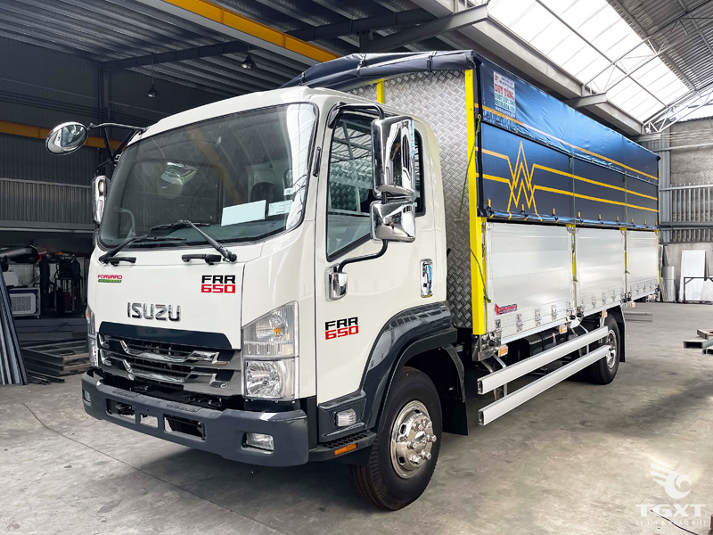 Xe Tải Isuzu FRR90NE5 6.2 Tấn Thùng Bạt