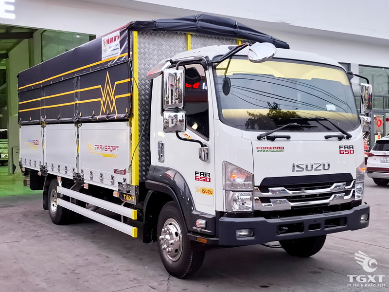Xe Tải Isuzu FRR90NE5 6 Tấn Thùng Bạt Bửng Nâng