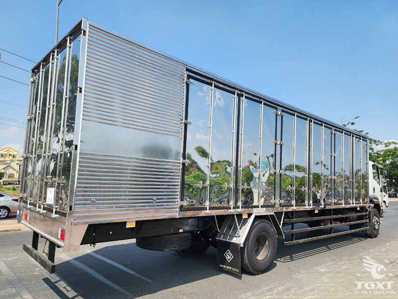 Xe Tải Isuzu FVR34VE5 7 Tấn Thùng Kín
