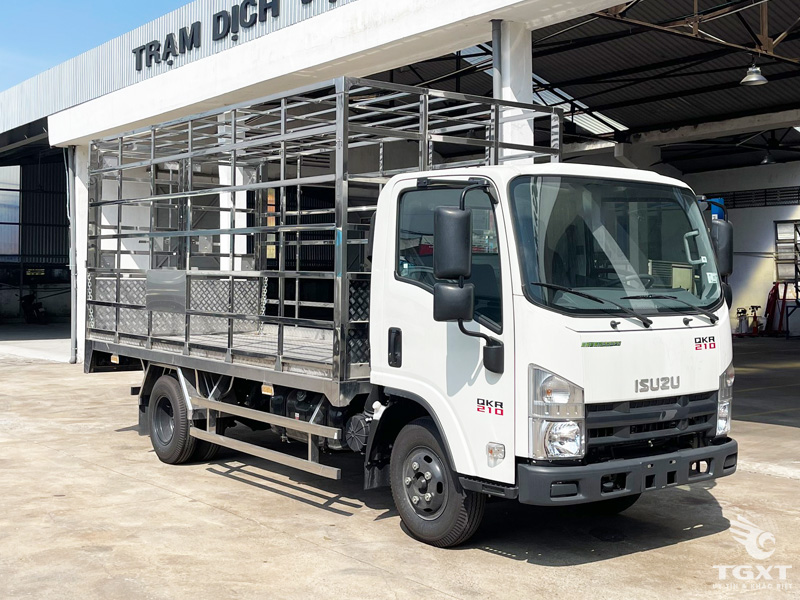 Xe Tải Isuzu QMR77HE5A 1.7 Tấn Thùng Chở Gia Cầm