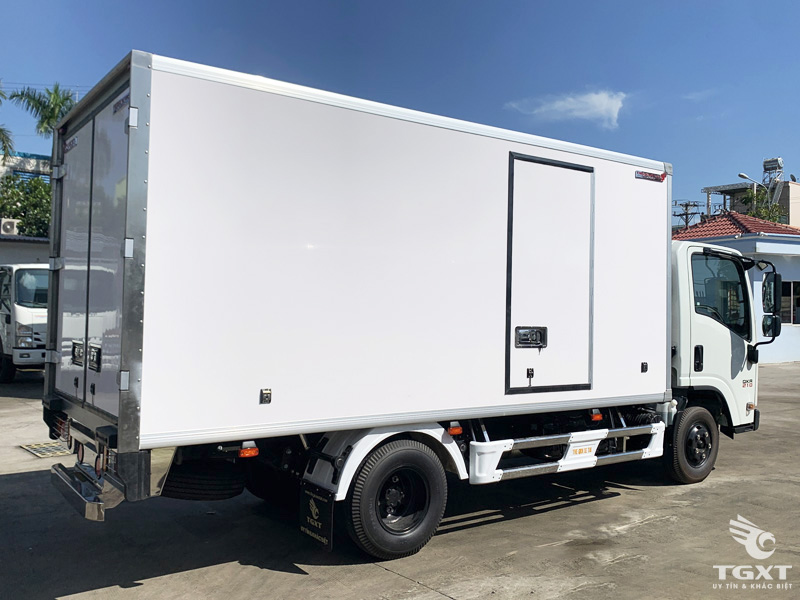 Xe Tải Isuzu QMR77HE5A 1.9 Tấn Thùng Bảo Ôn