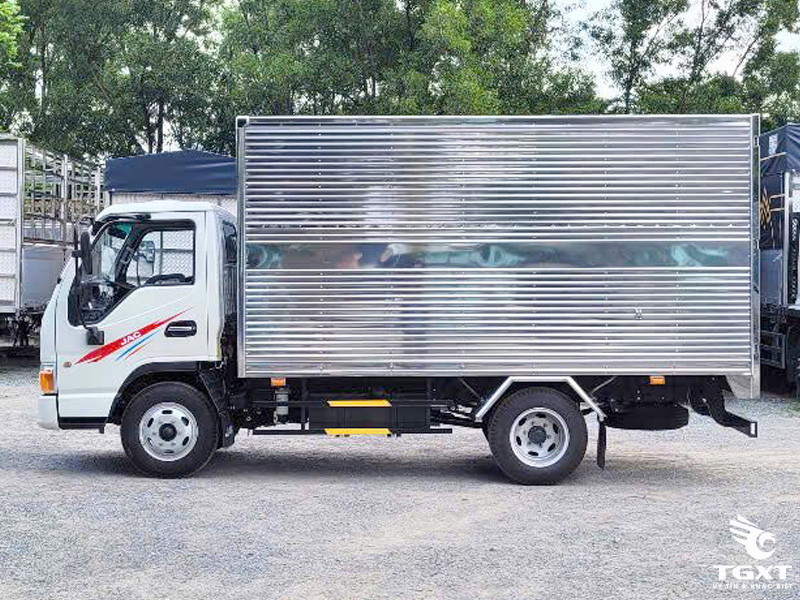 Giá Xe Tải Jac H200 E5 Thùng Kín Tải Trọng 1.9 Tấn