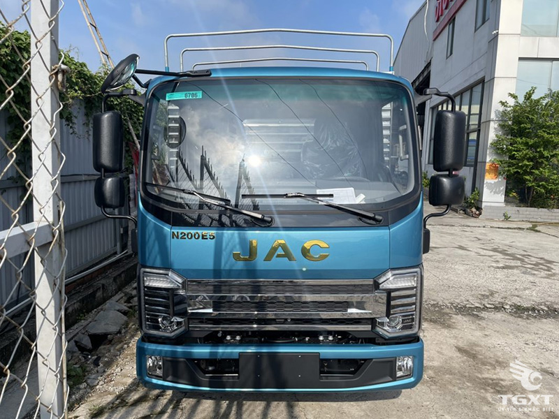 Giá Xe Tải Jac N200S E5 Thùng Bạt Tải Trọng 1.9 Tấn