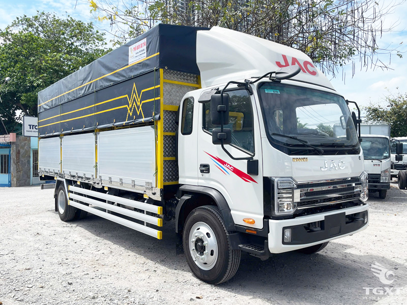 Giá Xe Tải Jac N800 Plus E5 Thùng Bạt Tải Trọng 8.5 Tấn