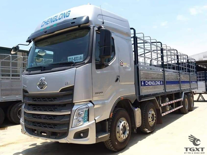 Xe Tải Chenglong LZ1310 Thùng Bạt 18 Tấn Cabin H7