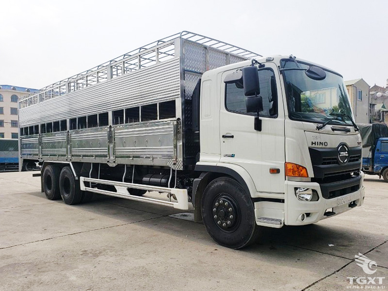 Xe Tải Chở Gia Súc Hino FM8JW7A 13 Tấn