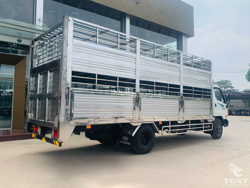 Xe Tải Chở Gia Súc Hyundai Mighty HD110XL 6 Tấn
