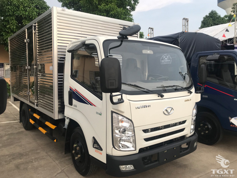 Xe Tải Đô Thành IZ68S 3.5 Tấn Thùng Kín