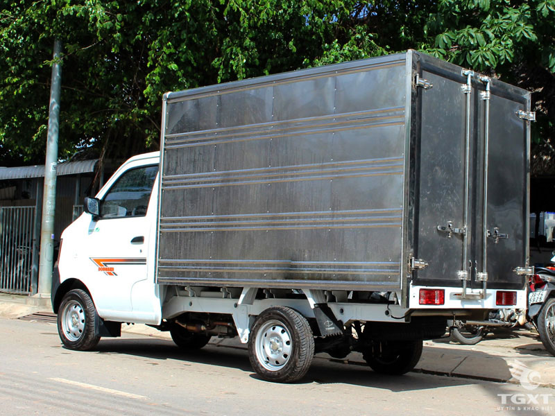 Xe Tải Dongben DB1021 800Kg Thùng Kín