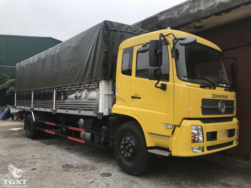 Xe Tải Dongfeng B180 Thùng Bạt 8 Tấn