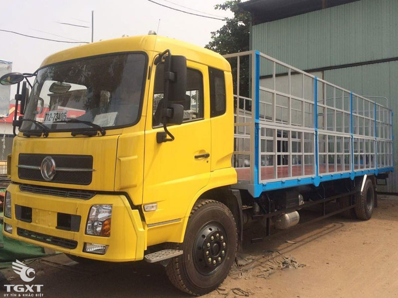 Xe Tải Dongfeng B180 Thùng Bạt 8 Tấn