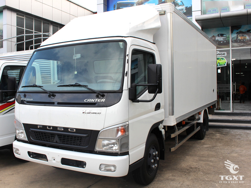 Xe Tải Fuso Canter 7.5Great 4 Tấn Thùng Bảo Ôn