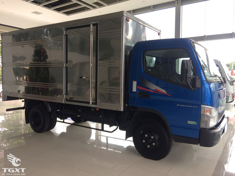 Xe Tải Fuso Canter 6.5 3.5 Tấn Thùng Kín