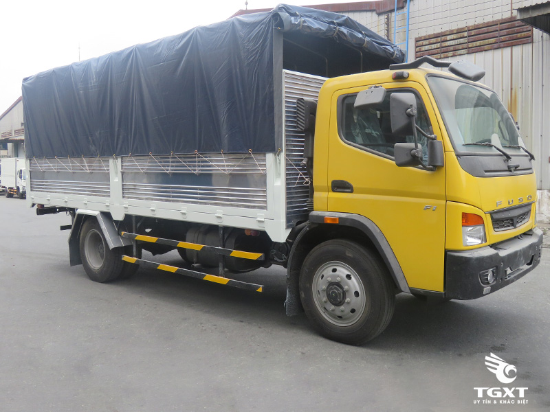 Xe Tải Fuso FI 7.5 Tấn Thùng Bạt