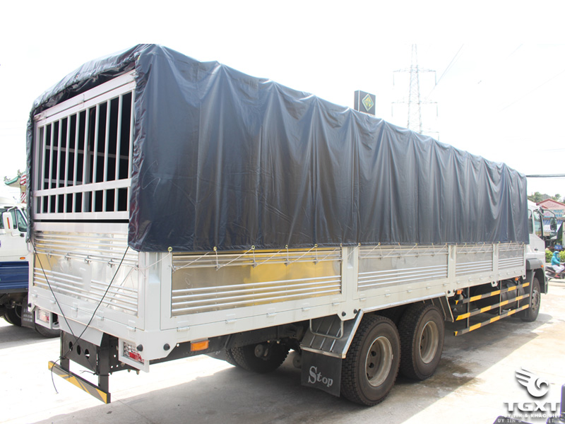 Xe Tải Fuso FJ 14.5 Tấn Thùng Bạt