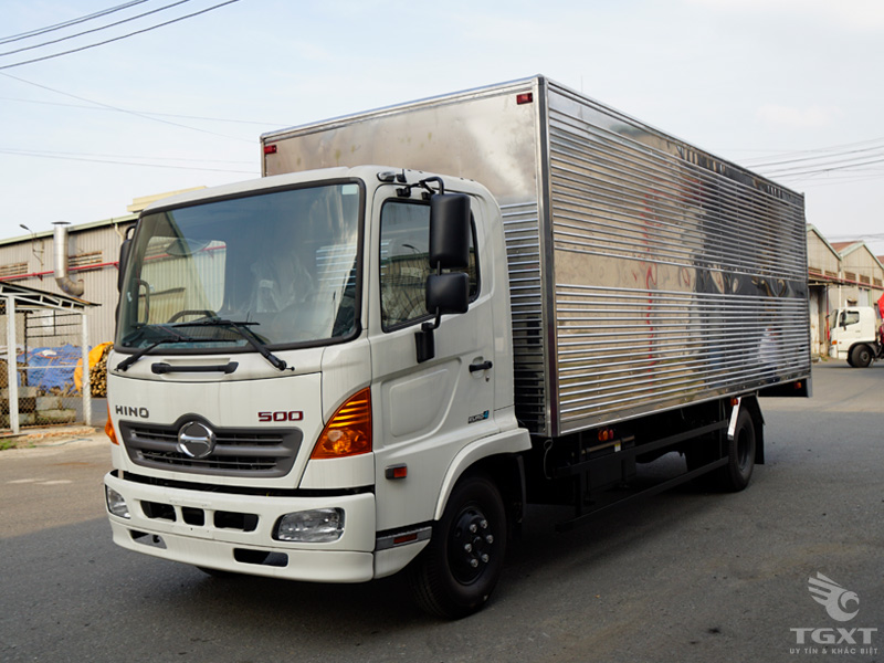 Xe Tải Hino FC9JL7A 6.5 Tấn Thùng Kín