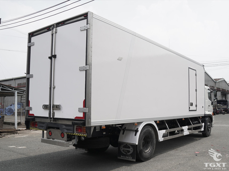 Xe Tải Hino FG8JT8A 8 Tấn Thùng Bảo Ôn