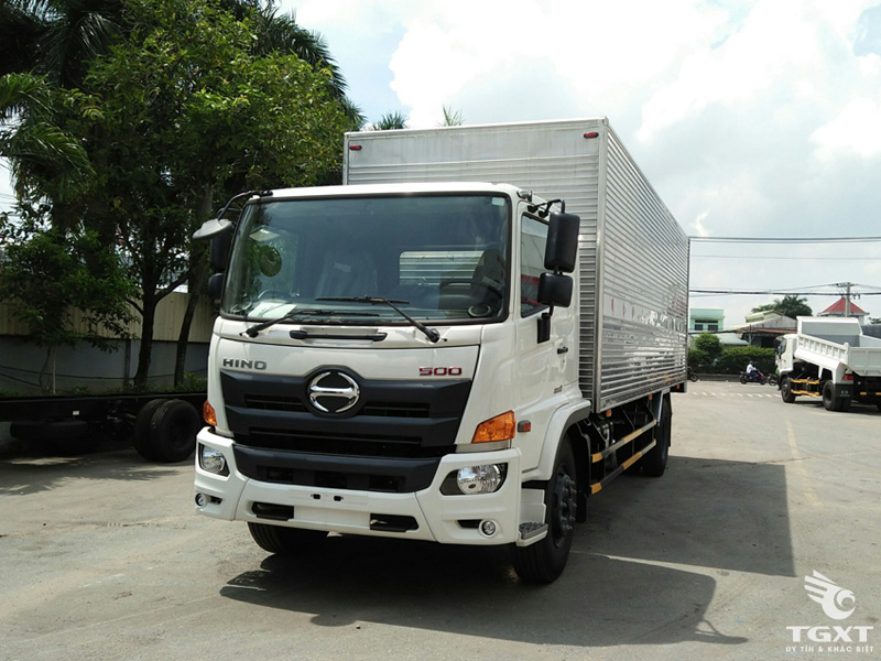 Xe Tải Hino FG8JP8A 8 Tấn Thùng Kín