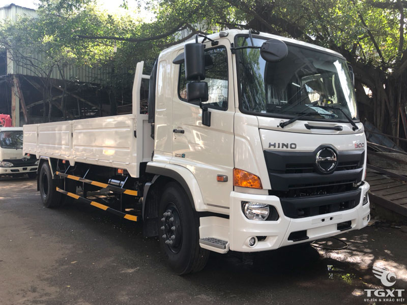 Xe Tải Hino FG8JT8A-PGX 7 Tấn Thùng Lửng Dài 10m