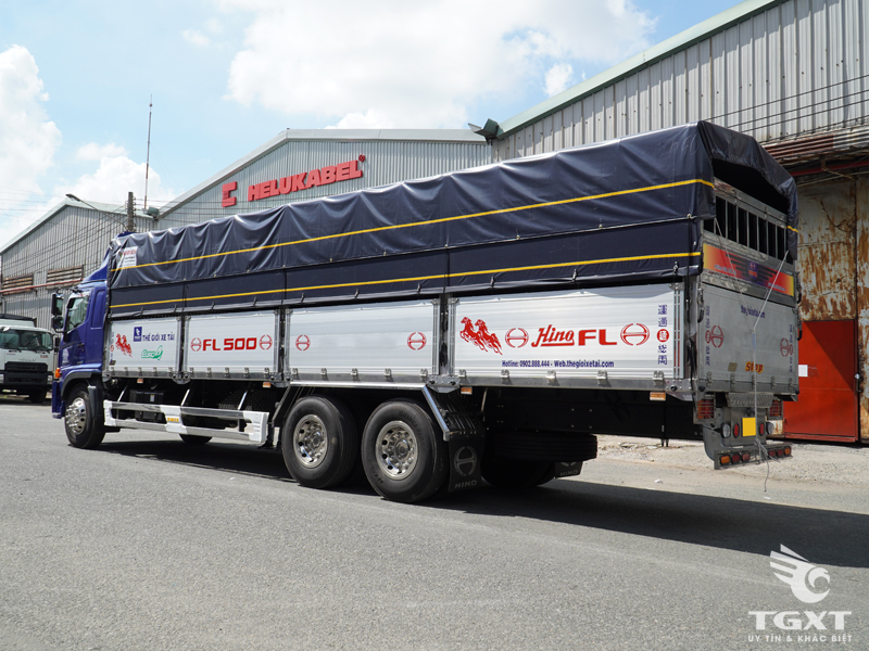 Xe Tải Hino FL8JW7A 15 Tấn Thùng Bạt