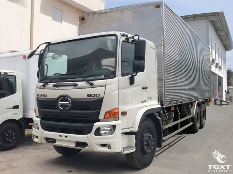Xe Tải Hino FL8JW7A 15 Tấn Thùng Kín