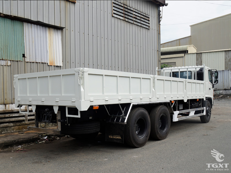Xe Tải Hino FL8JT8A 15 Tấn Thùng Lửng
