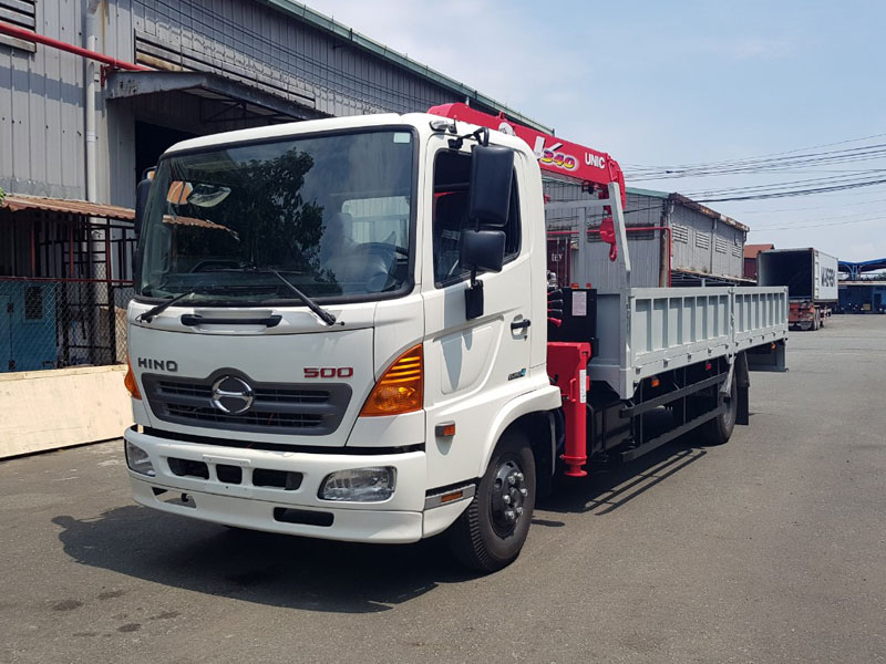 Xe Tải Hino FC9JLTC 5.6 Tấn Gắn Cẩu Unic URV343