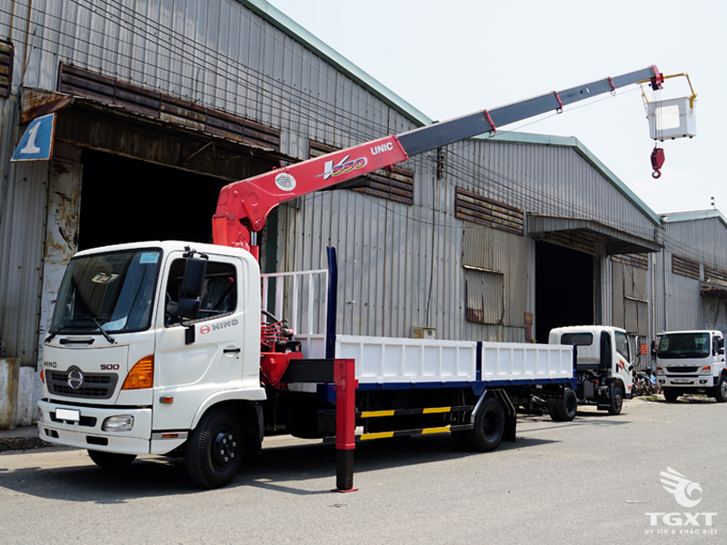 Xe Tải Hino FC 6 Tấn Gắn Cẩu Unic 5 Tấn 5 Khúc URV550