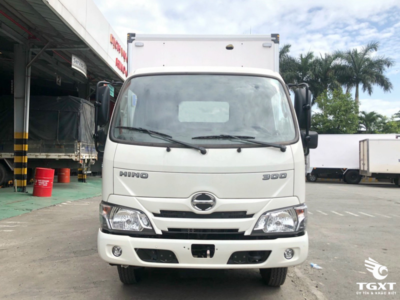 Xe Tải Hino XZU650L Euro 5 3.5 Tấn Thùng Bảo Ôn