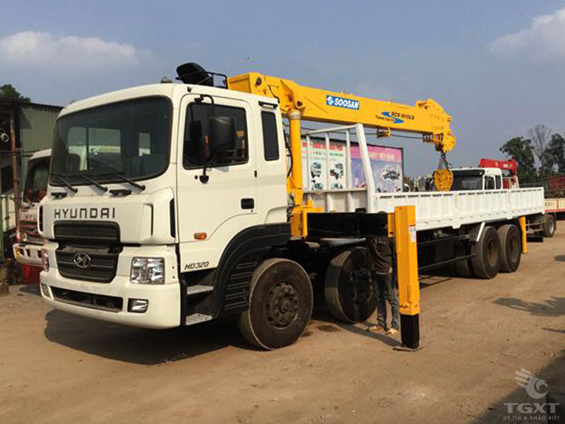 Xe Tải Hyundai HD320 4 Chân 11 Tấn Gắn Cẩu Soosan SCS1015LS