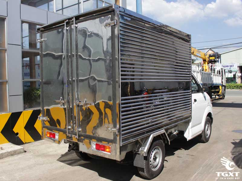 Xe Tải Suzuki Carry Pro 600Kg Thùng Kín