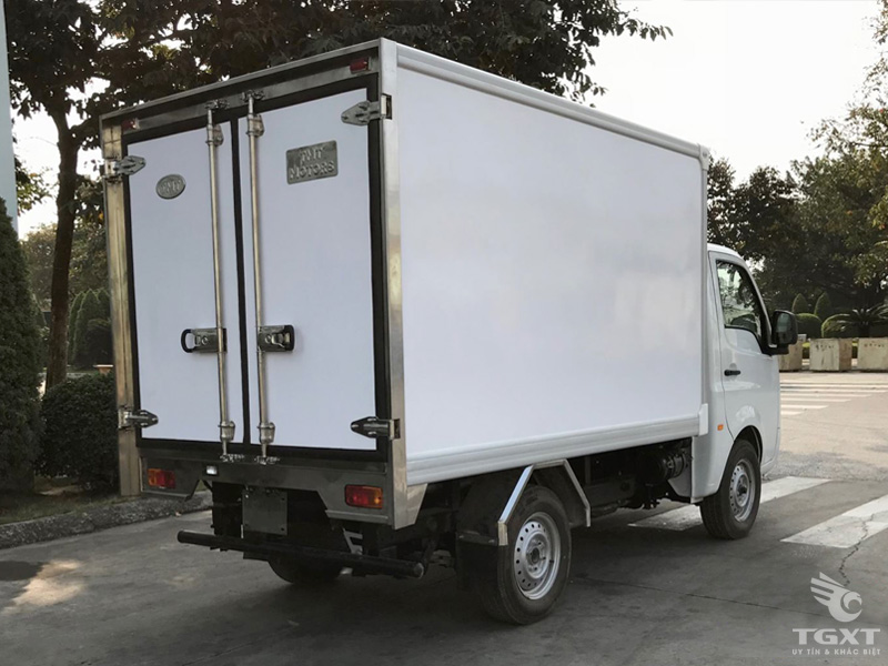 xe-tai-tata-750kg-thung-dong-lanh-h2